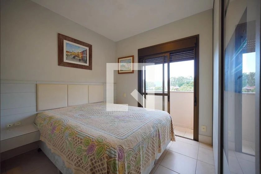 Furnished apartment with 2 bedrooms and 2 bathrooms — photo 3