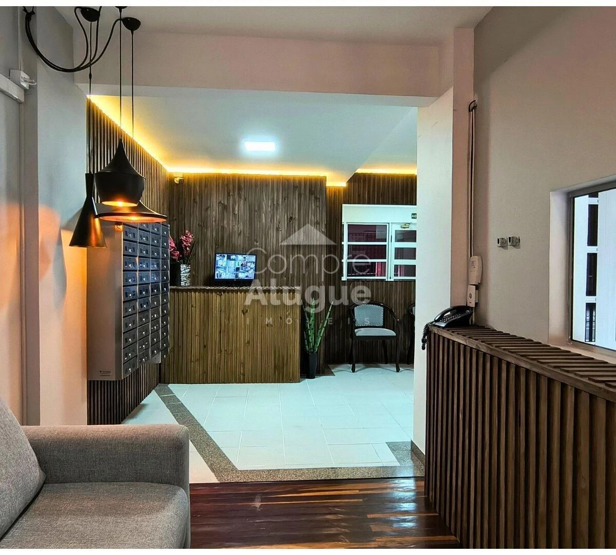 Glass-enclosed balcony in a one-bedroom apartment, 53 m² — photo 13