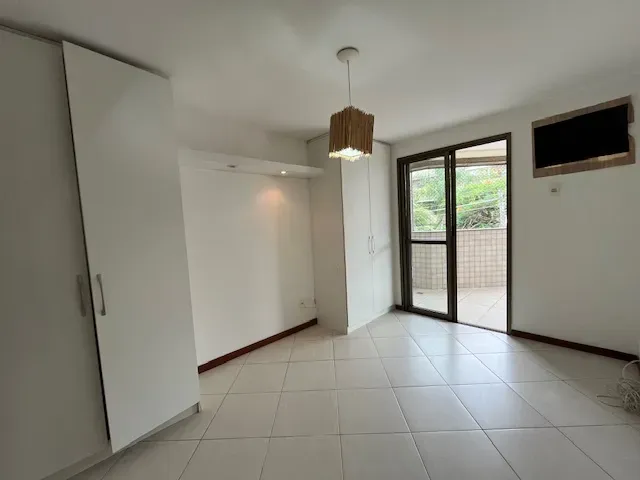 3-bedroom apartment, 1 with its own bathroom, 101 m² — photo 4