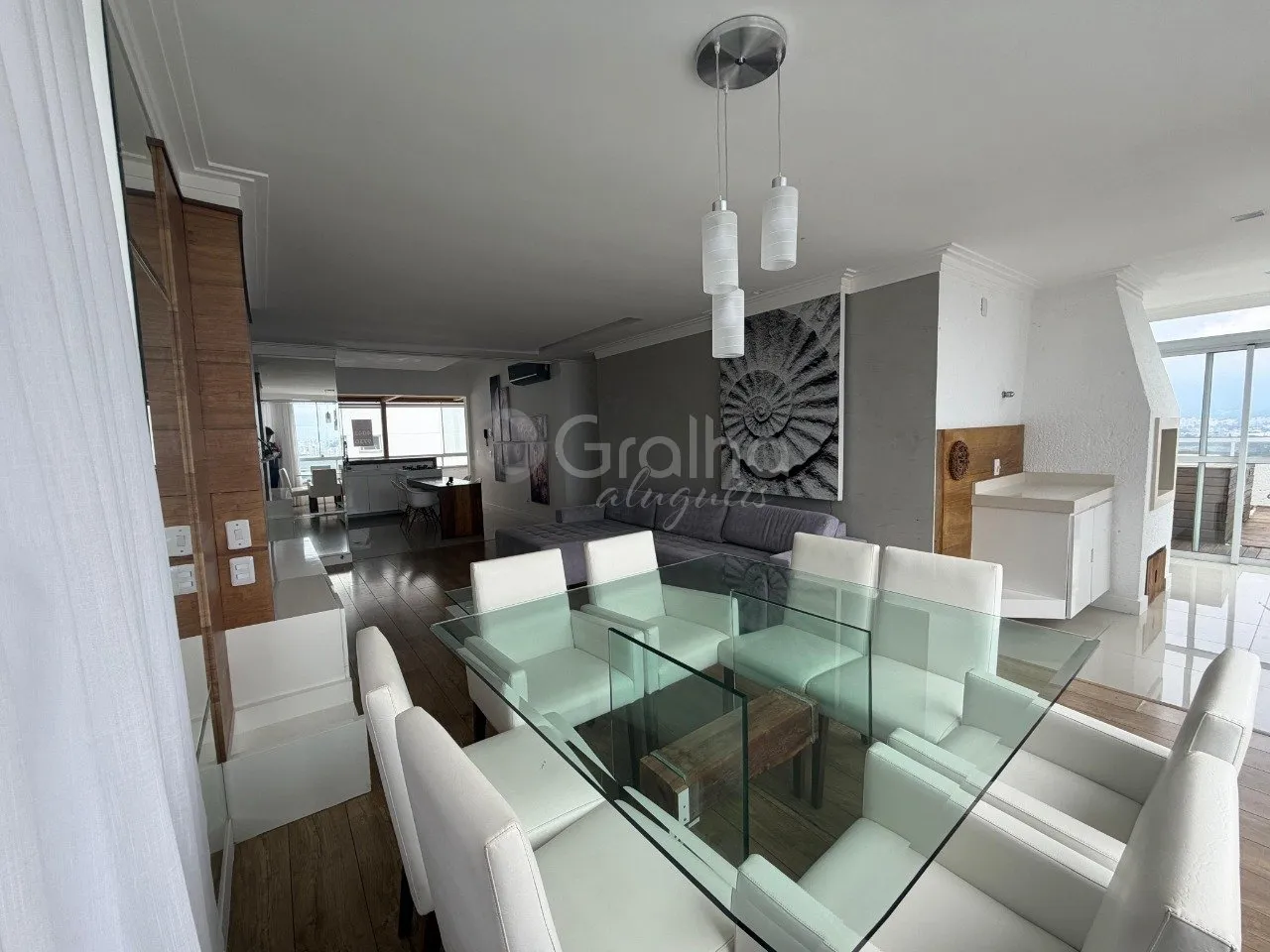 3-bedroom apartment with a bathtub in Florianópolis — photo 3