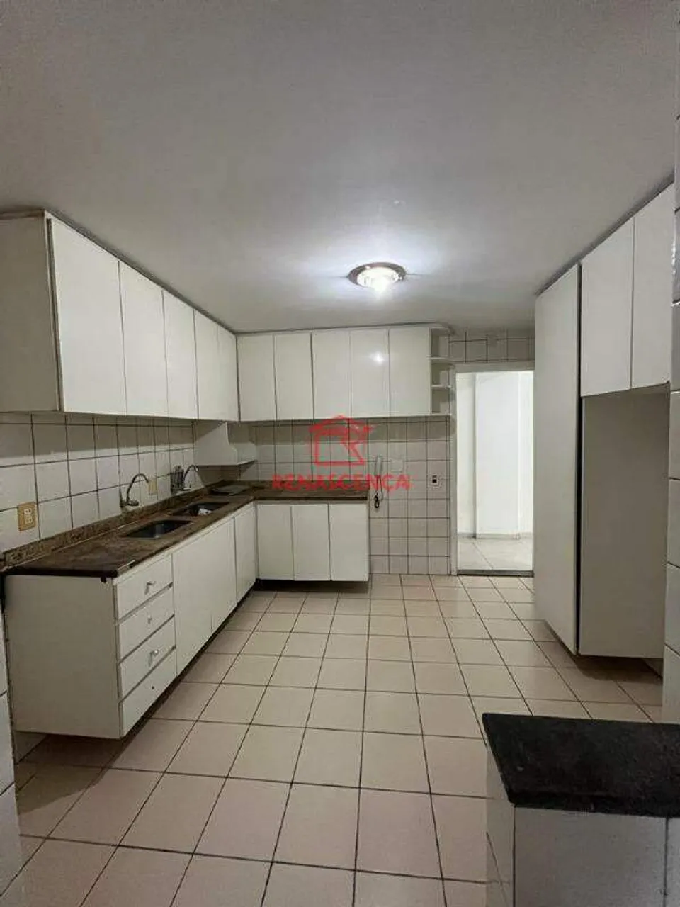 3-bedroom apartment with 3 bathrooms and 1 parking — photo 2
