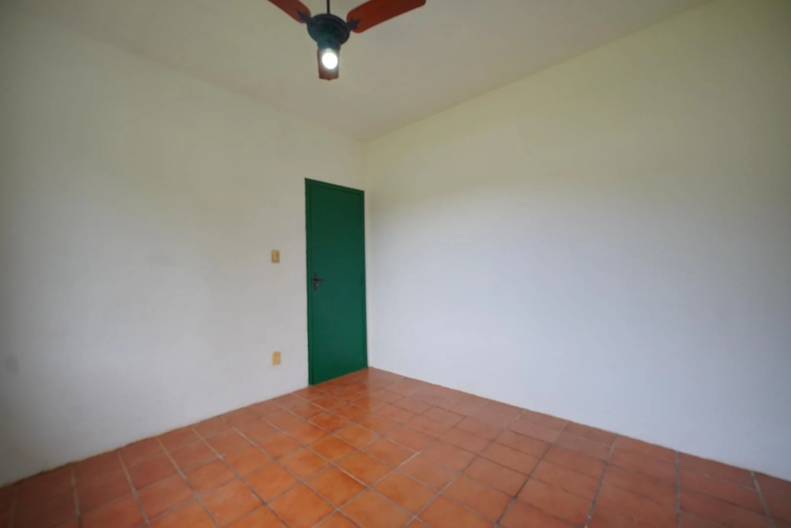 175 m² house with a mountain view and a grill on the balcony — photo 4
