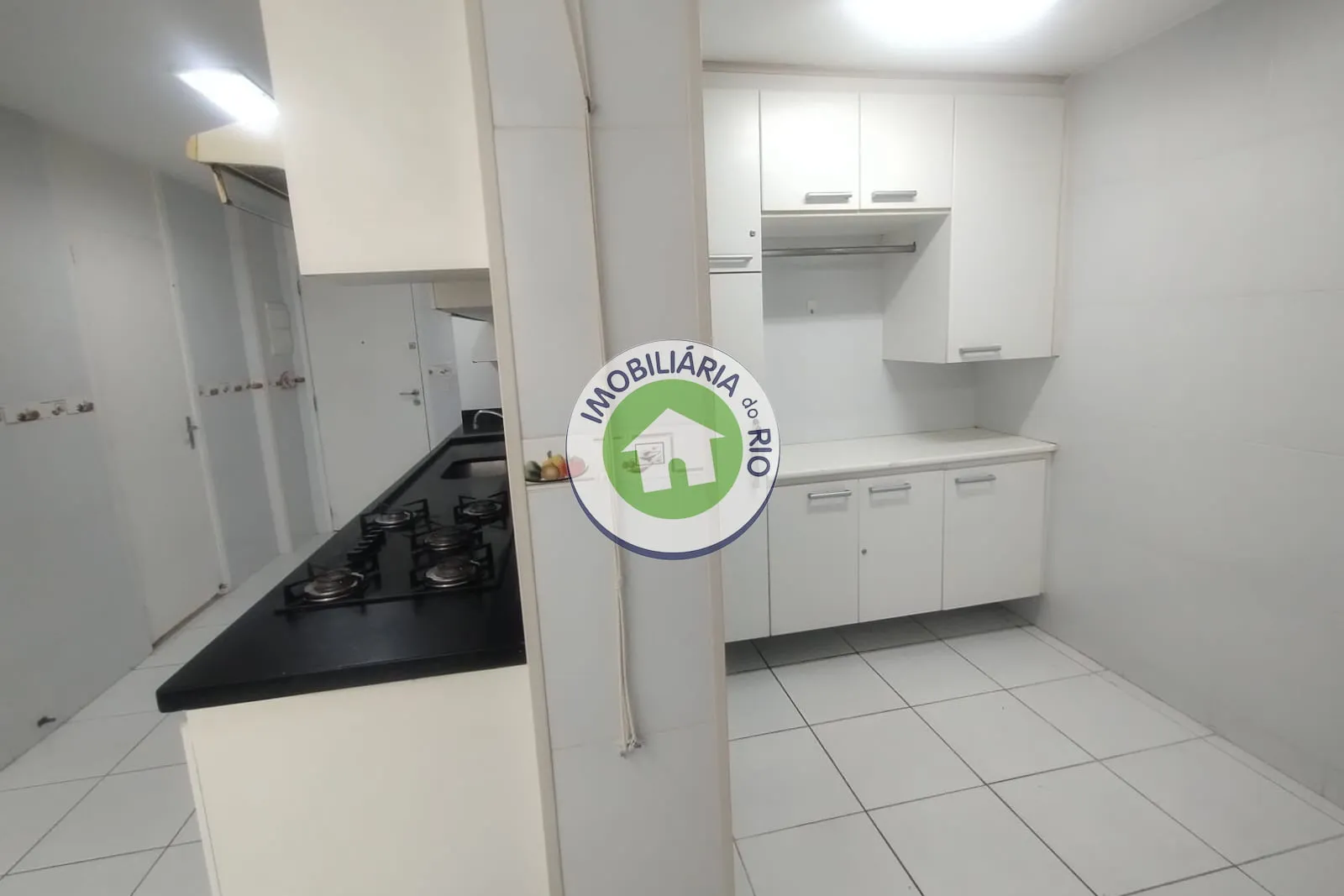 Furnished apartment, 115 m², with a bathtub — photo 14