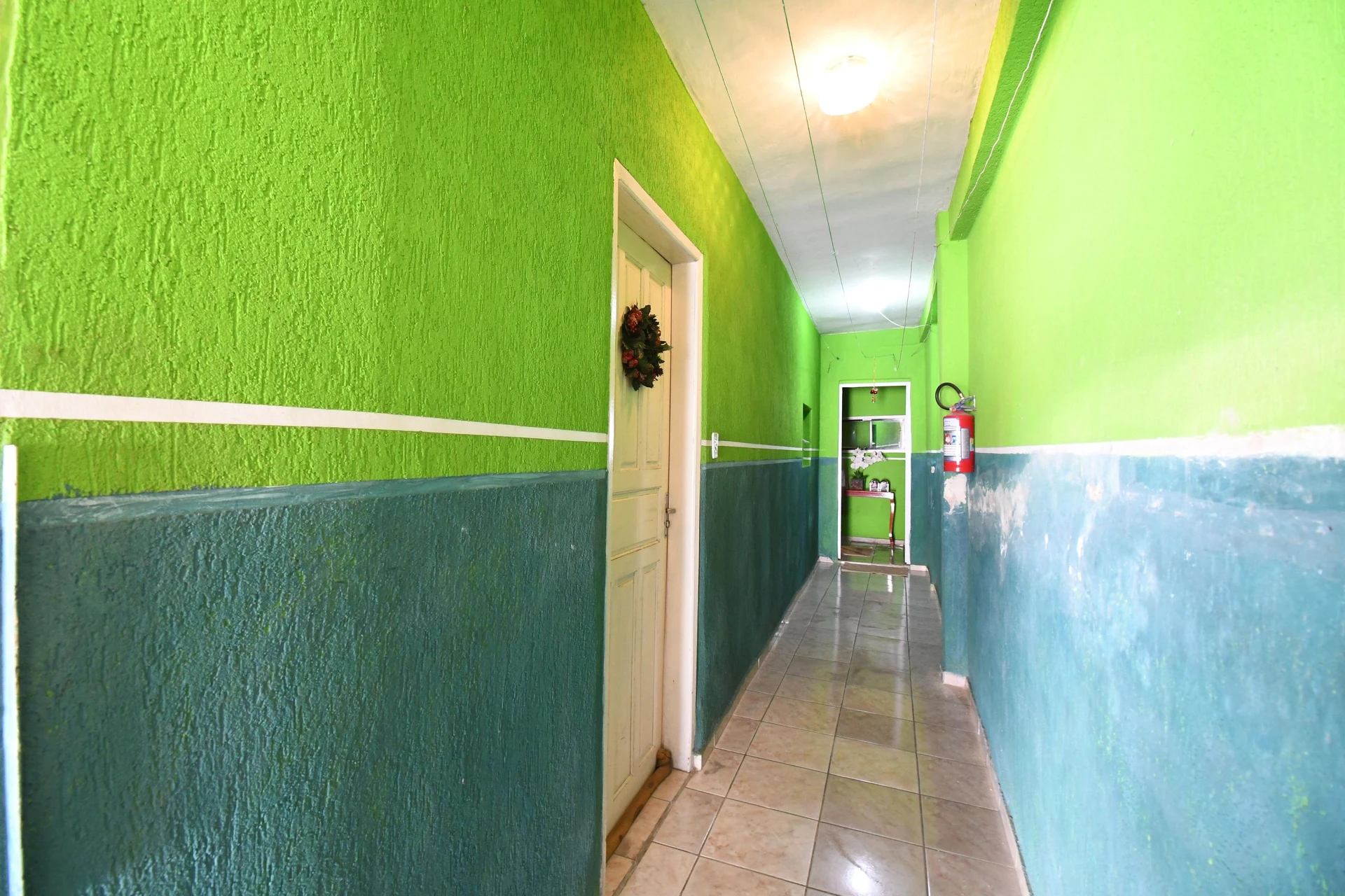 Casa de 55 m² con lavadora y balcón cerrado con vidrio — photo 42