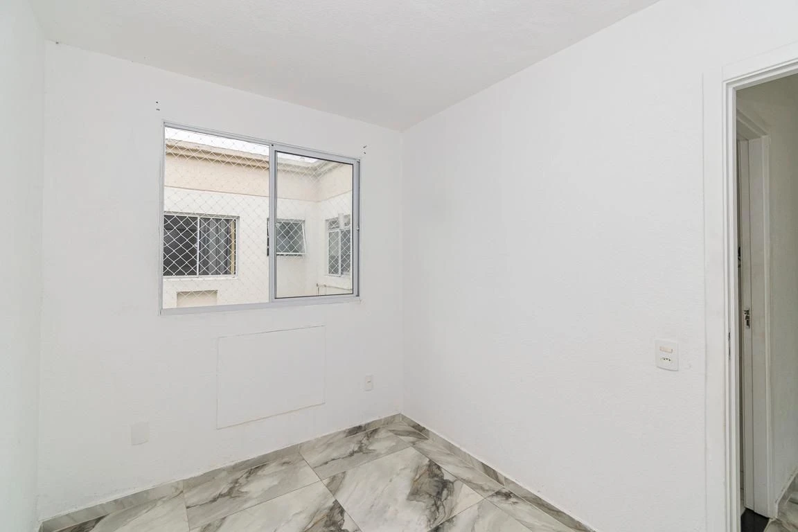 2-bedroom apartment with 1 bathroom, no parking — photo 33