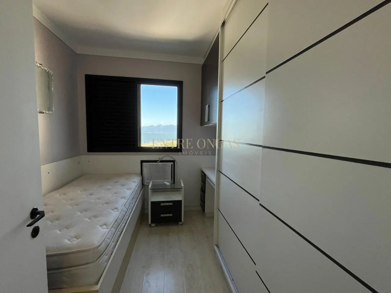 Apartment on the 1st floor with a water view — photo 43