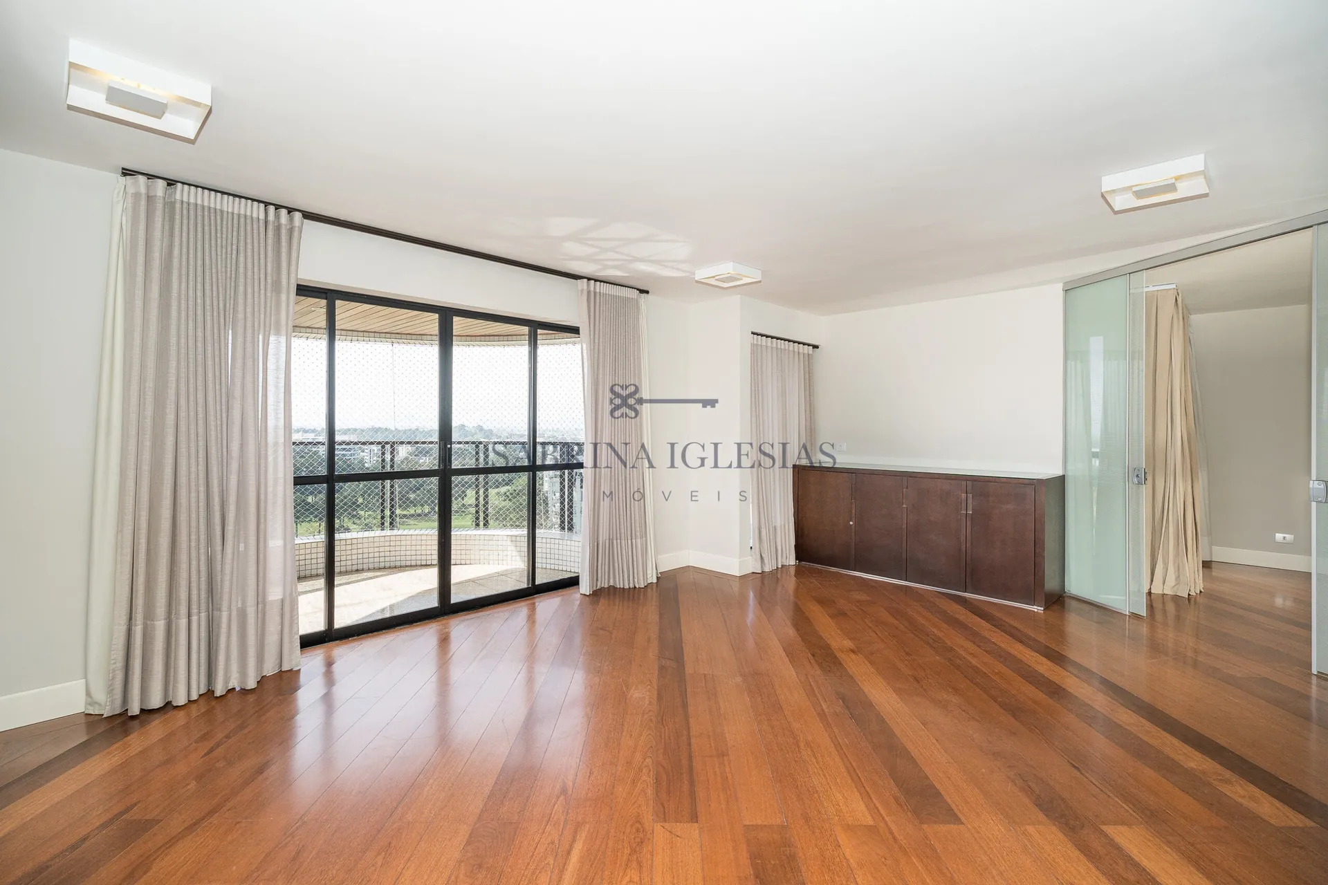 Apartamento com 3 quartos e 3 vagas, bem localizado — photo 4