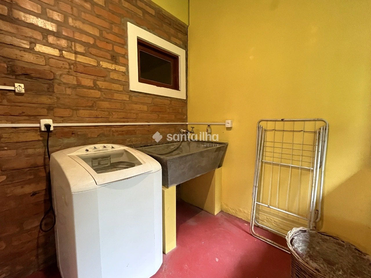 4-bedroom house with a garden — photo 25