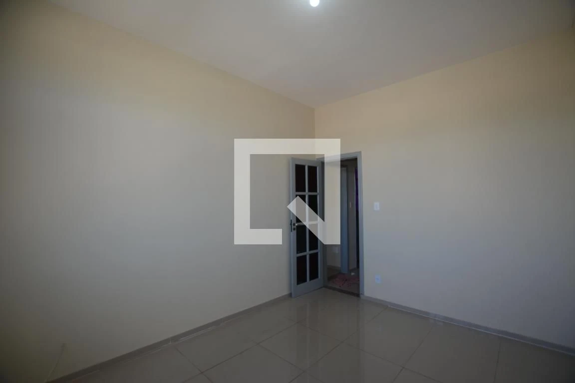 Apartamento com 2 quartos, 1 banheiro e 1 vaga — photo 22