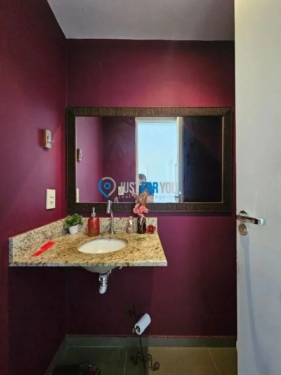 Furnished 2-bedroom apartment with 155 m² — photo 19