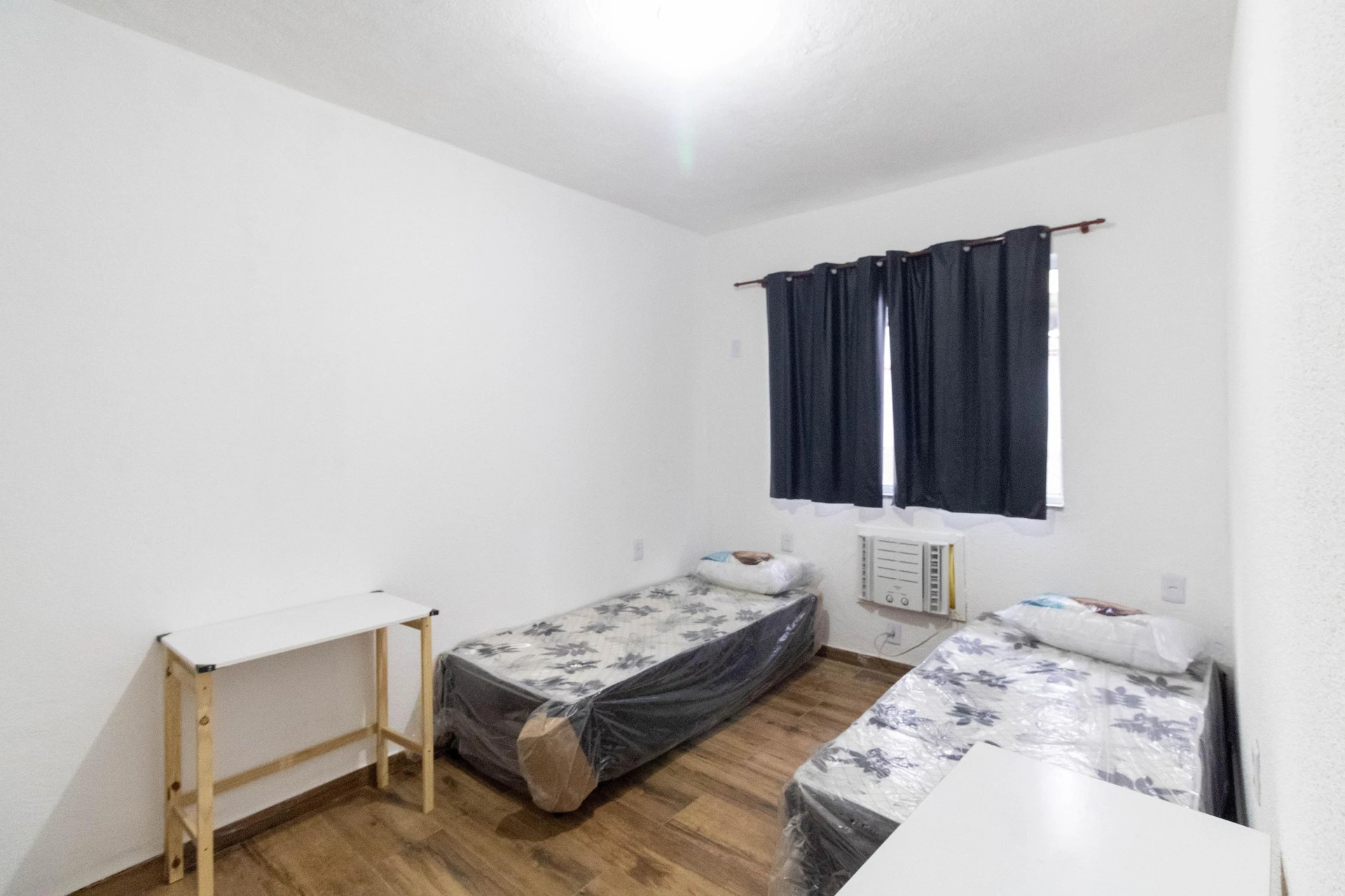 Casa amueblada con 1 dormitorio y cocina cerrada a gas