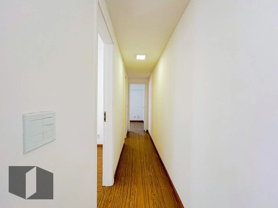Apartment, 70 m², with wood or laminate floors — photo 16