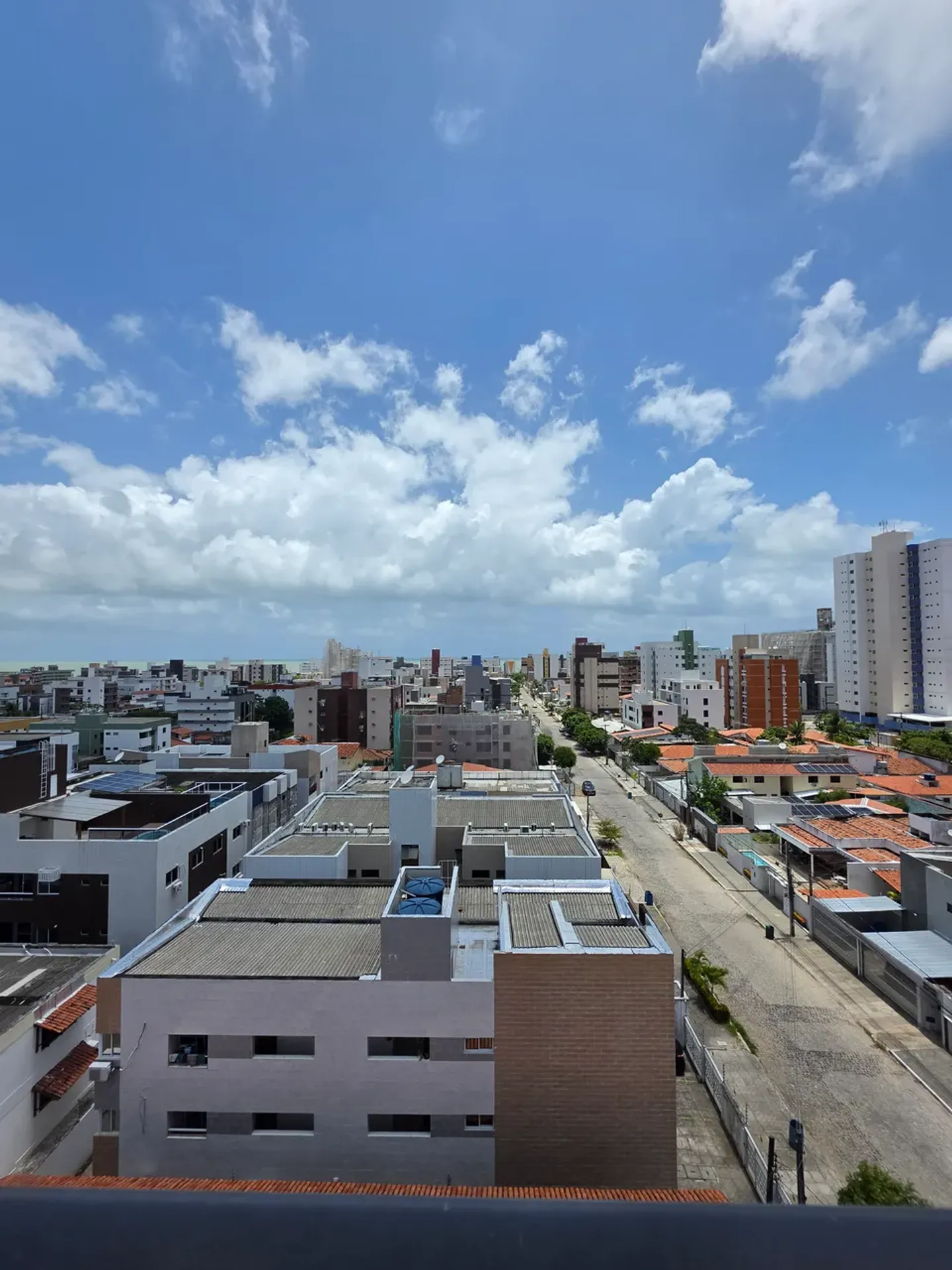2-bedroom apartment with a home office in João Pessoa — photo 13