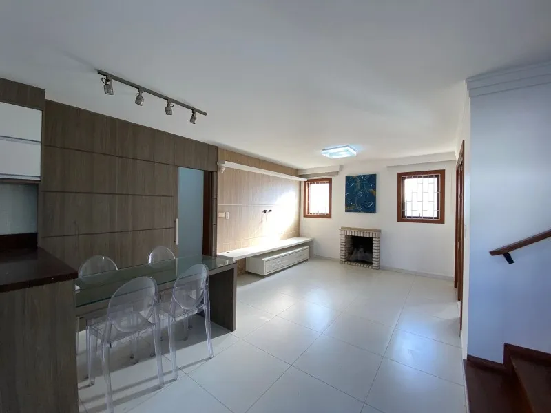 House with 3 bedrooms and 450 m², open-plan kitchen