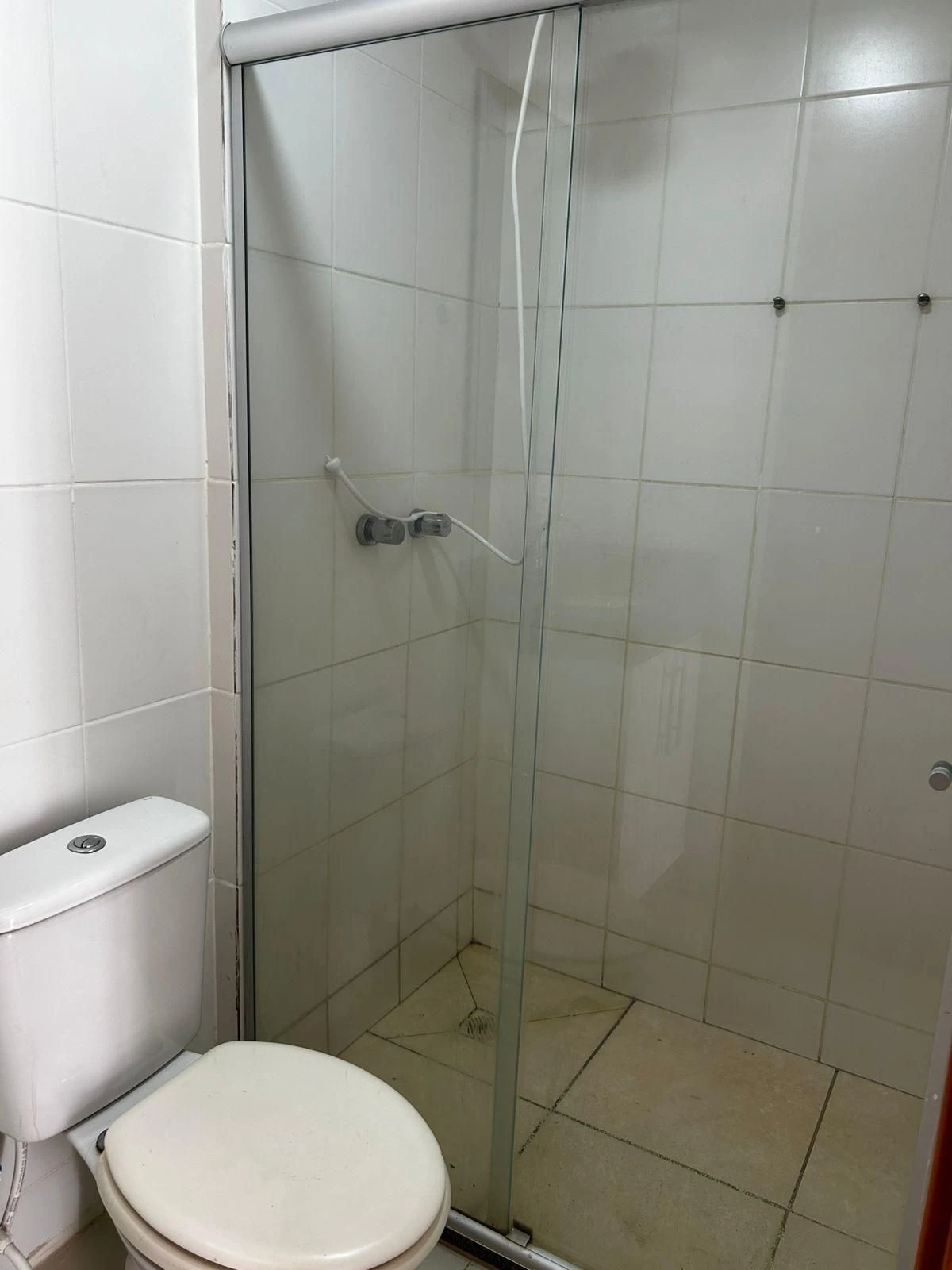 Unfurnished 2-bedroom apartment with 2 bathrooms — photo 3