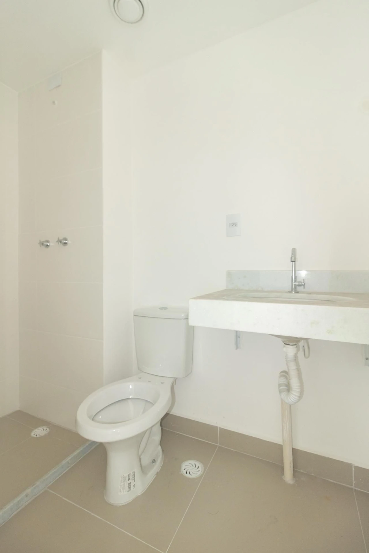 Apartamento de 2 dormitorios con balcón y 1 plaza — photo 64