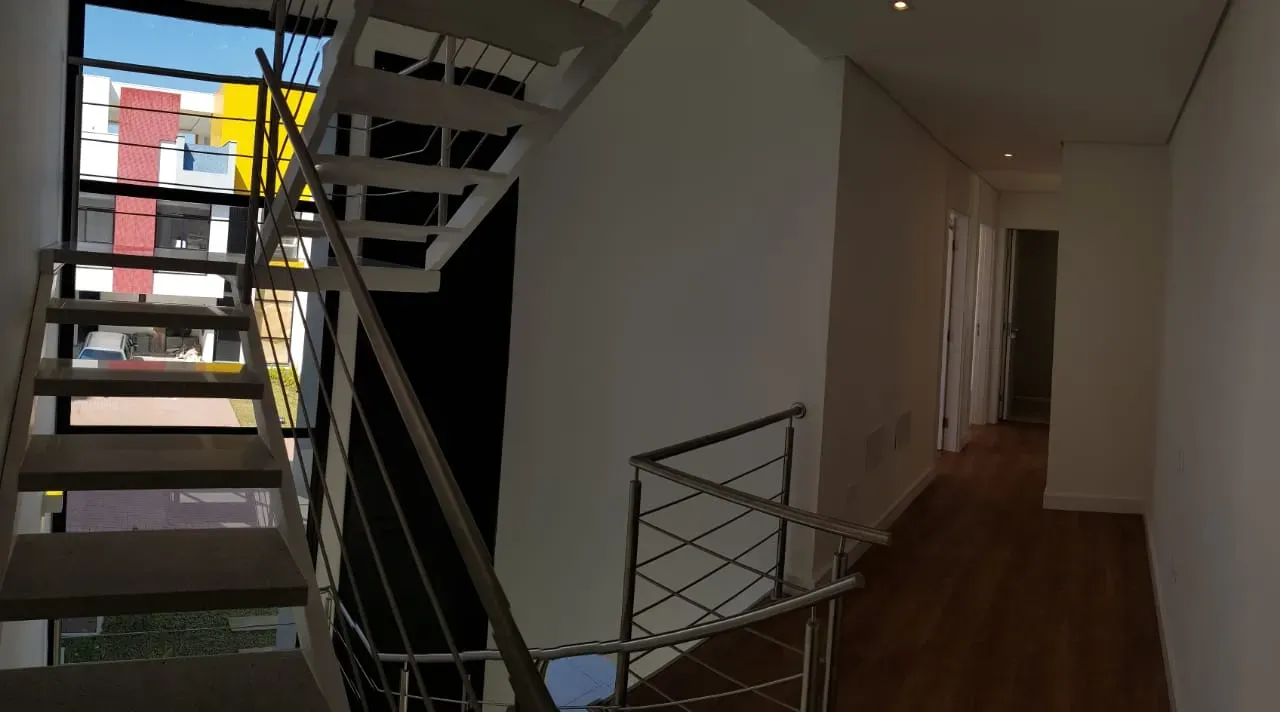 Unfurnished 260 m² house with 3 bedrooms and 2 parking — photo 24