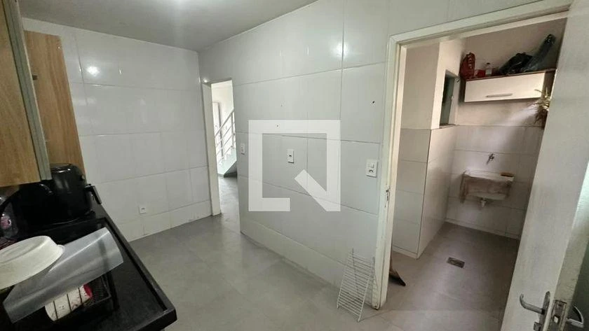 2-bedroom house with a washing machine — photo 13