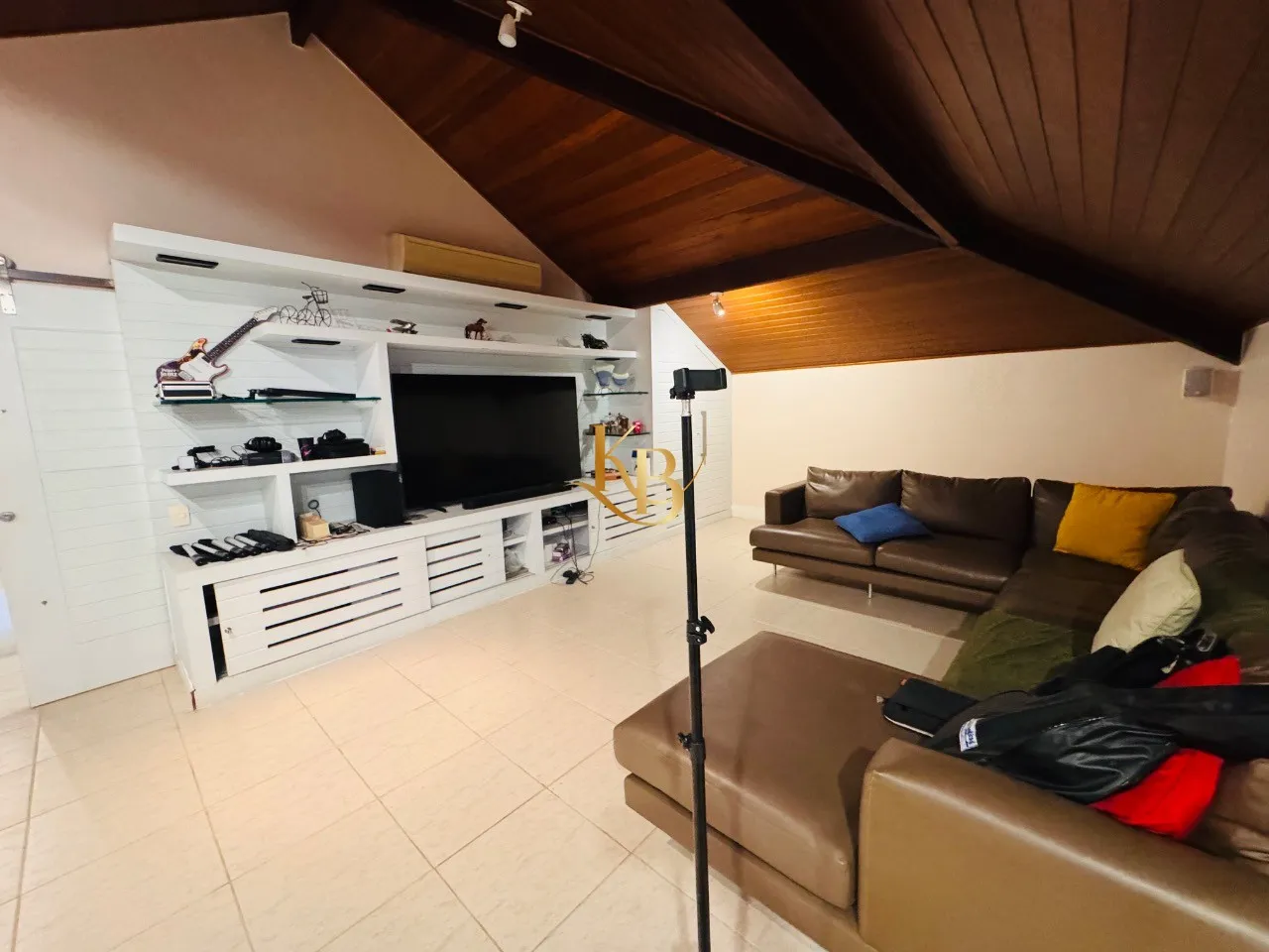 Дом 600 м² с 4 спальнями и балконом с барбекю — photo 88