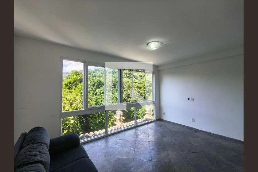 Condominium townhouse with 2 bedrooms and balcony — photo 10