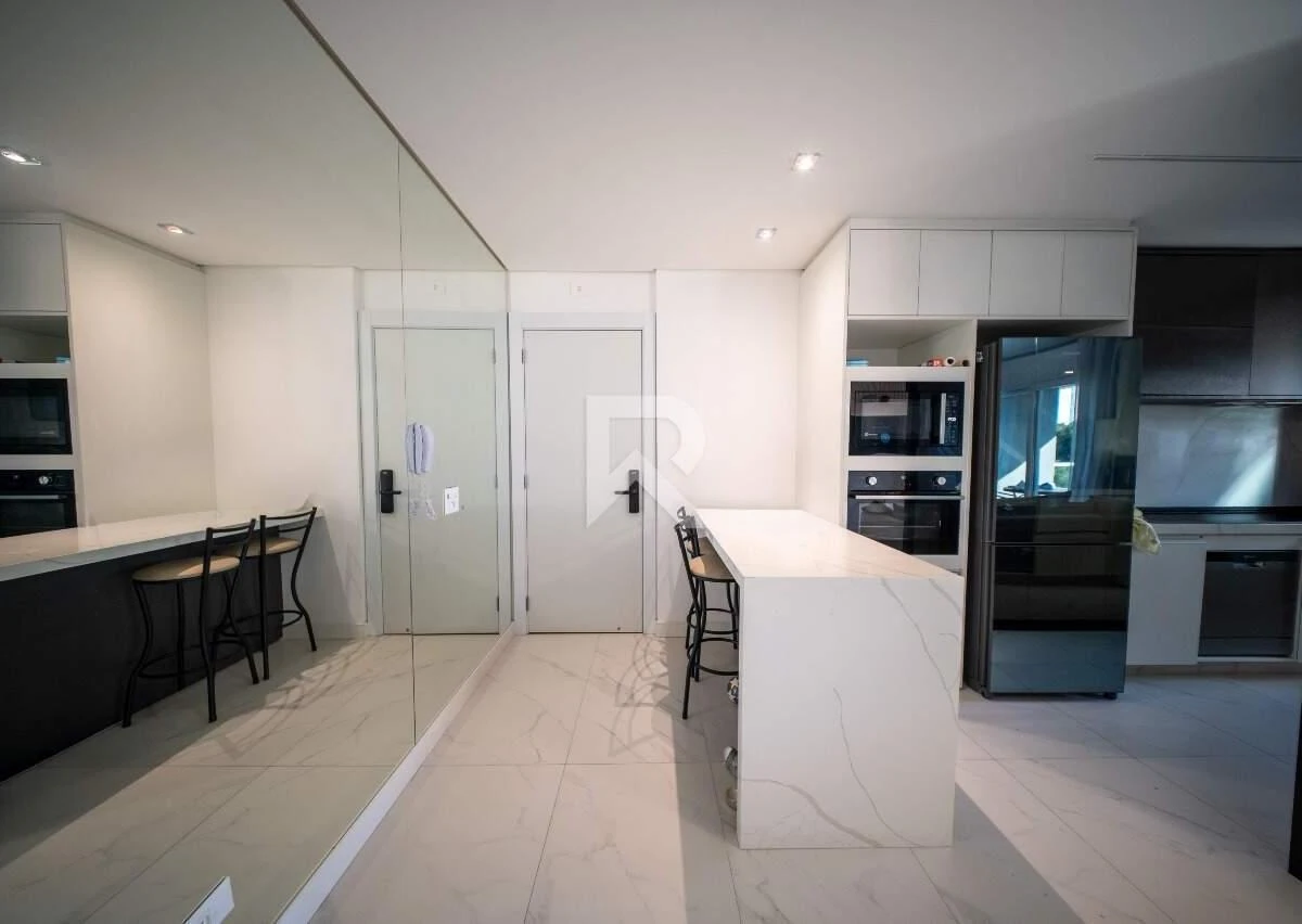 Furnished apartment 162 m² with 3 bedrooms and 1 parking — photo 5