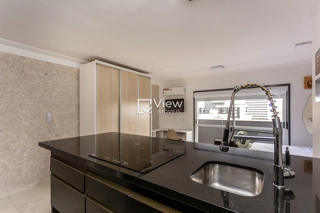 Furnished 36 m² studio with balcony and 1 en-suite bathroom — photo 5