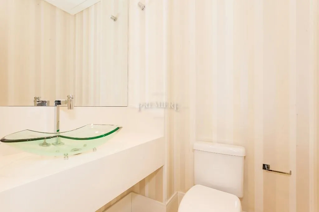 Furnished 158 m² apartment with 3 bedrooms and 5 bathrooms — photo 22