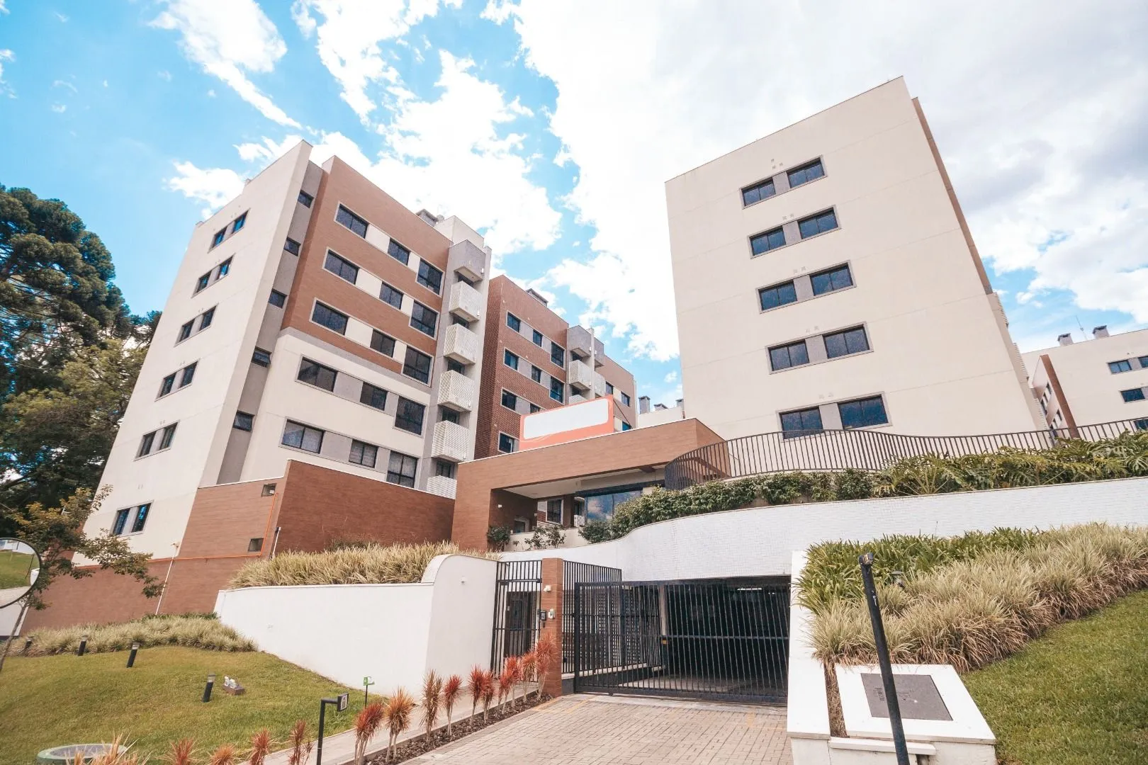 133 m² apartment with 2 en-suite bedrooms and private BBQ — photo 34
