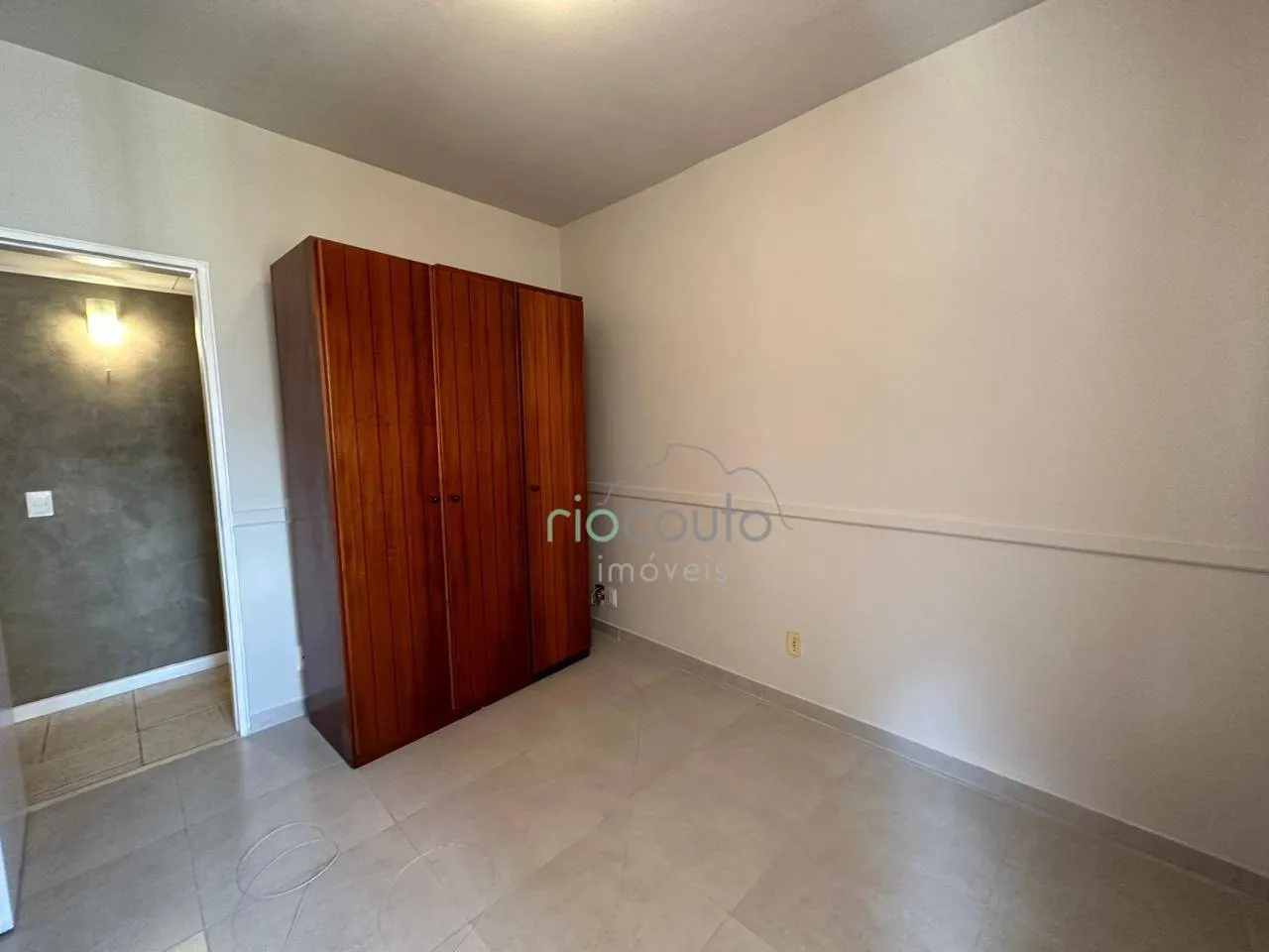 2-bedroom apartment with a suite and open views — photo 20