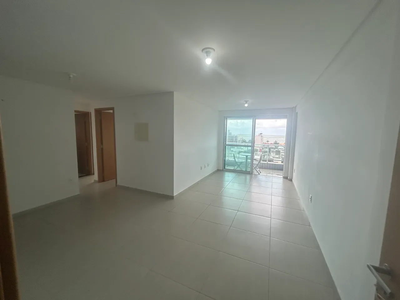 Furnished 3-bedroom apartment with a balcony