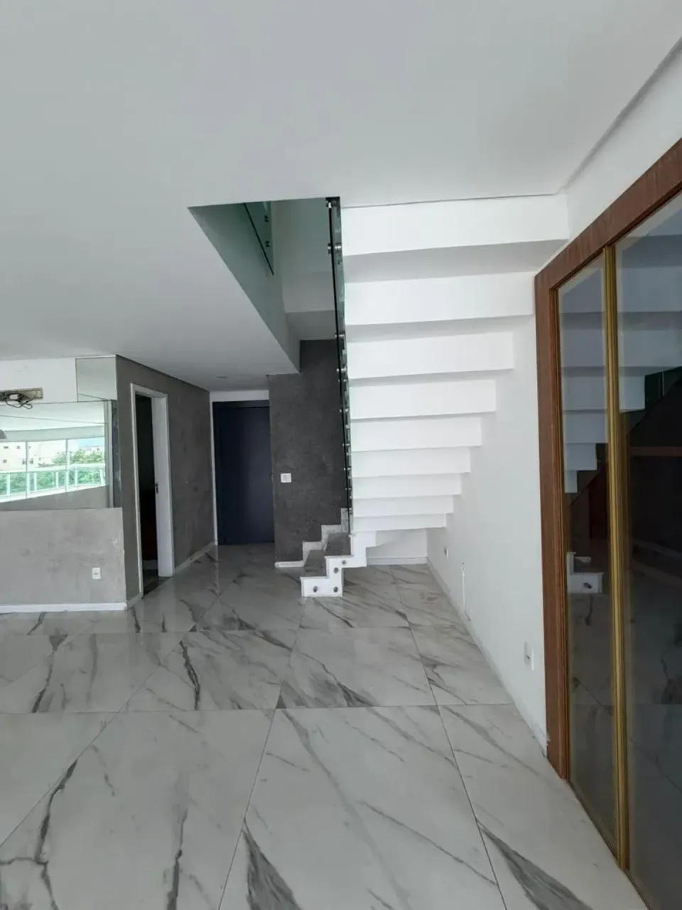 Apartamento com 3 quartos e 5 banheiros — photo 13