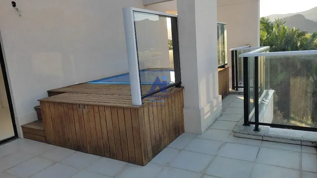 4-bedroom 178 m² apartment with 2 parking spots and balcony — photo 8