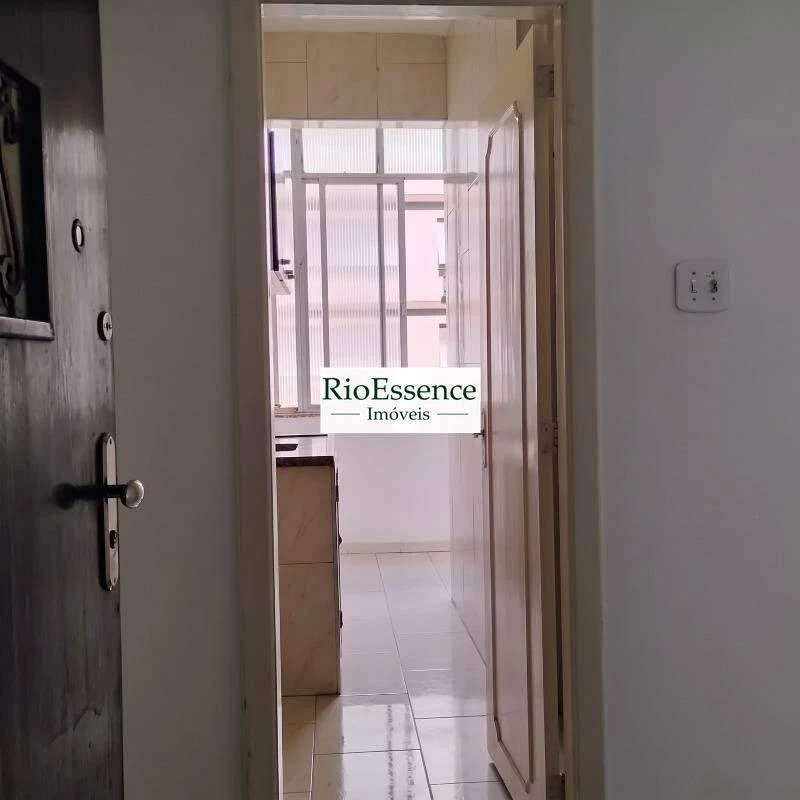 1-bedroom apartment with 34 m² and city view — photo 18