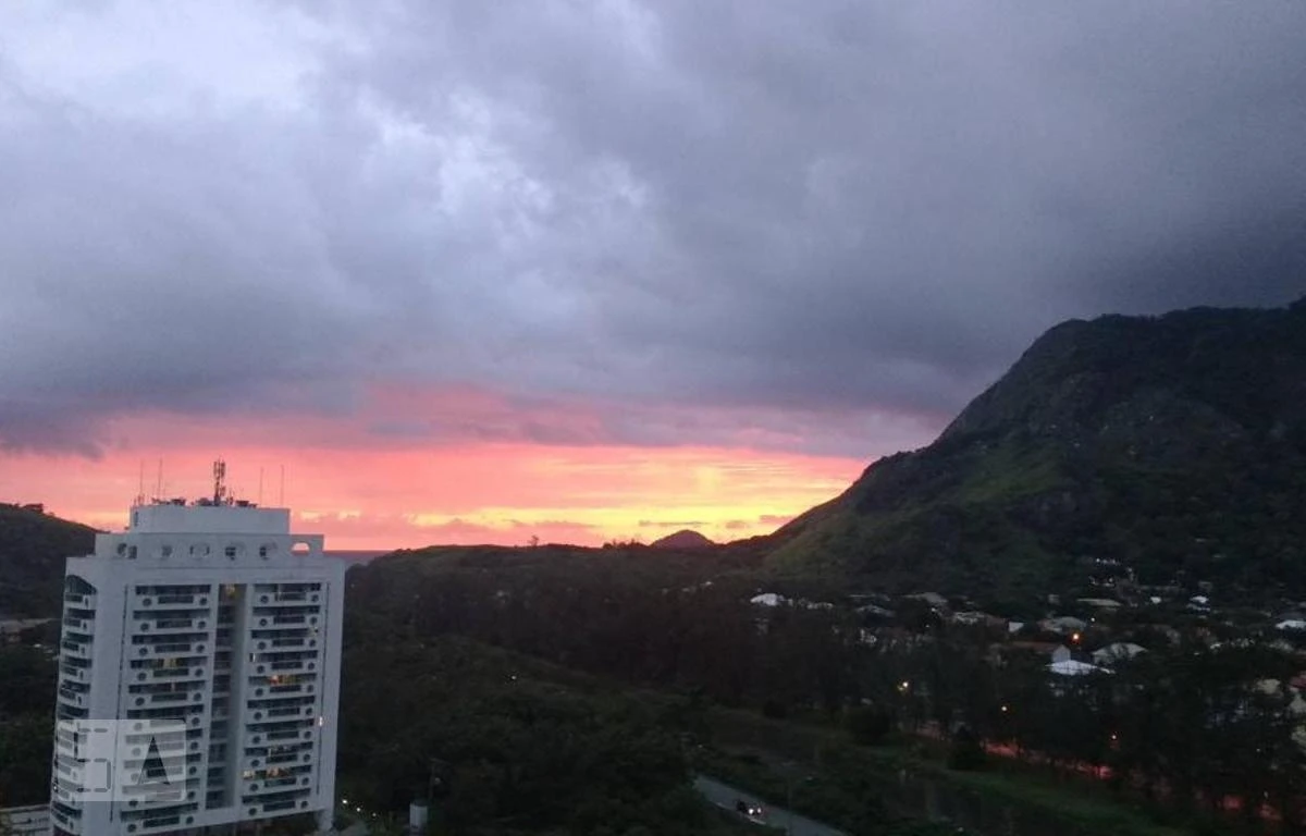 Furnished 3-bedroom apartment with a gourmet balcony — photo 20