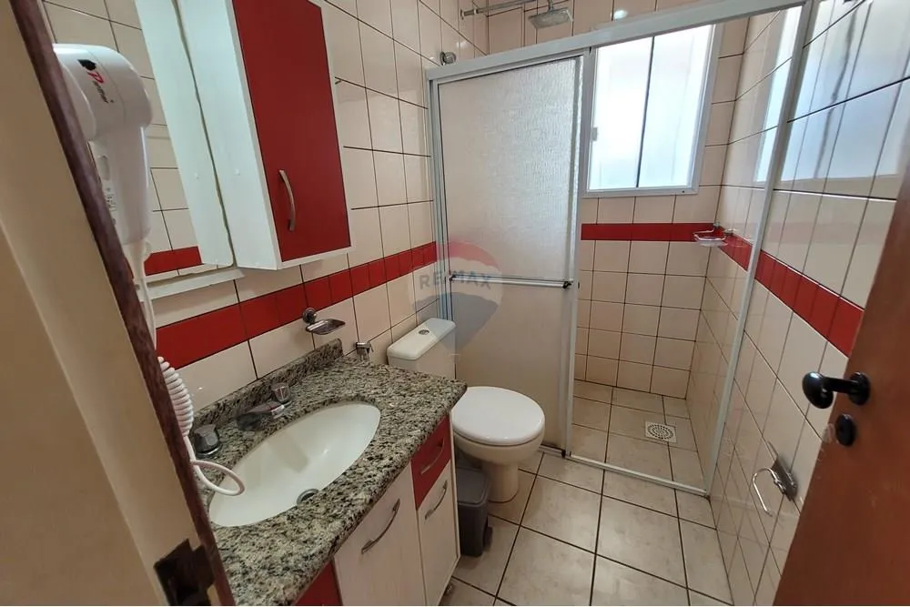 Unfurnished 2-bedroom apartment with open-plan kitchen — photo 5