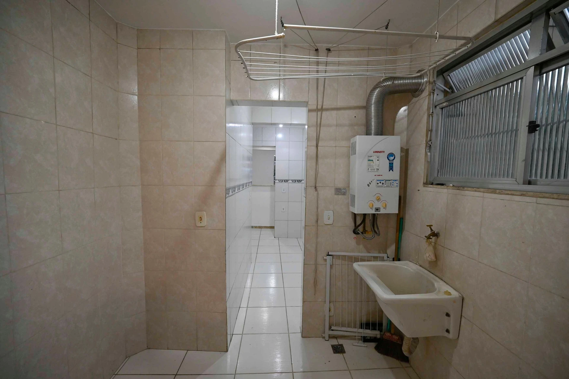 Mountain view in a 2-bedroom apartment, 72 m² — photo 31