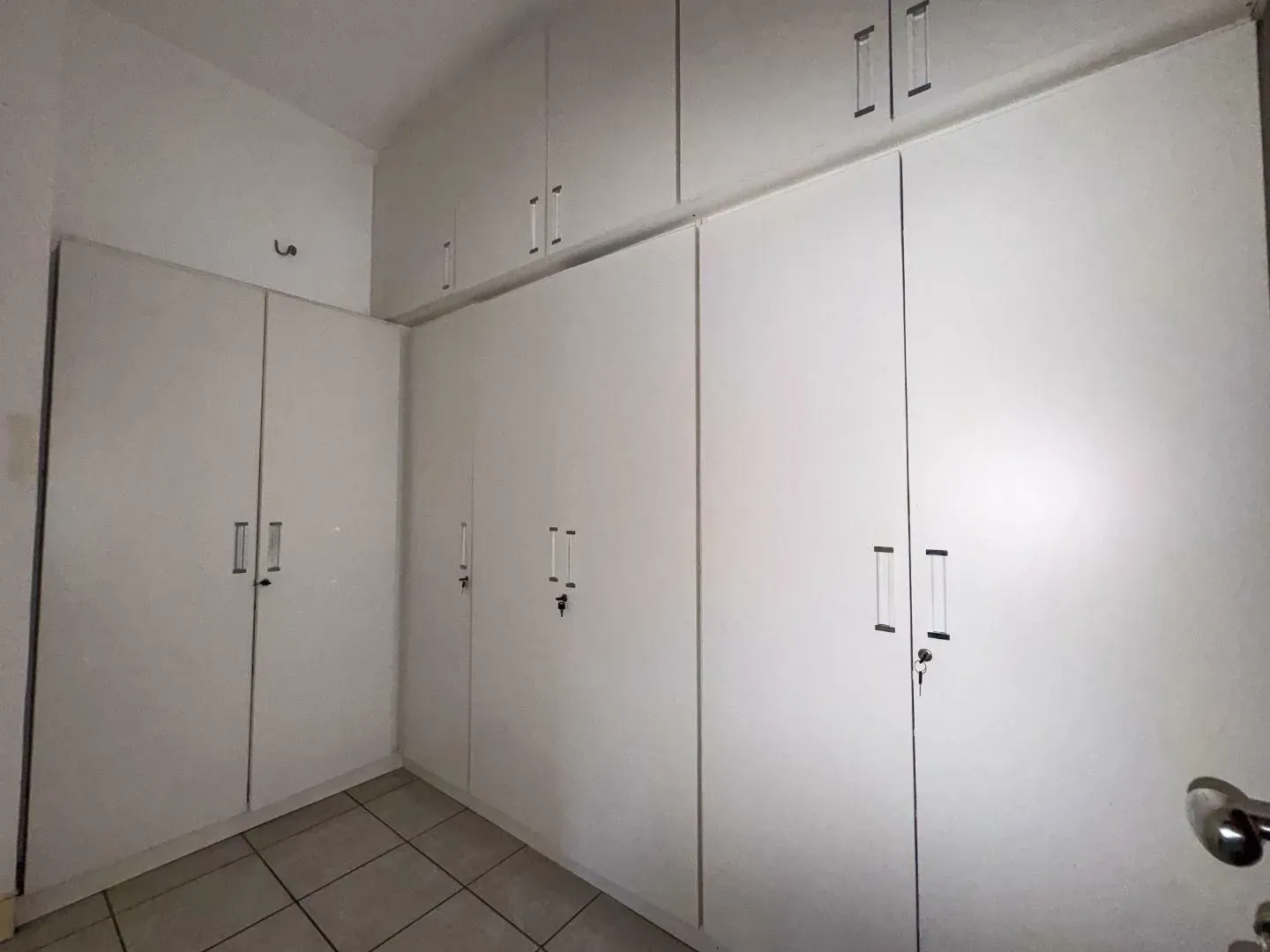 4-bedroom rental apartment with 160 m² and 3 baths — photo 32
