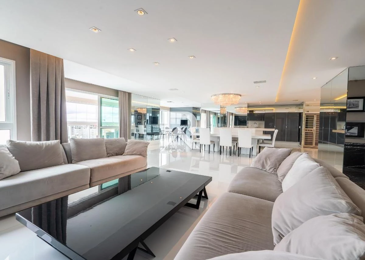 276 m² apartment with a bathtub and floor-to-ceiling windows — photo 18