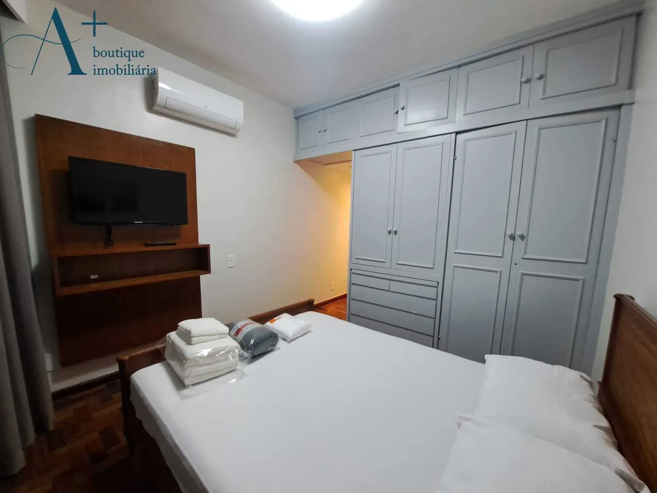 Apartamento de 160 m² con 4 dormitorios y pisos de madera — photo 7