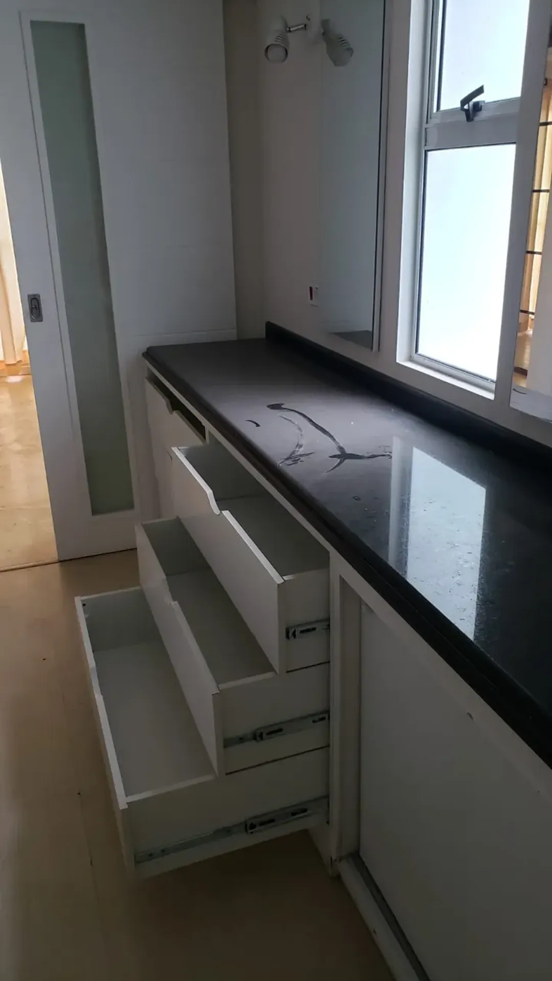 Casa com 4 quartos e 4 banheiros, 250 m² — photo 40