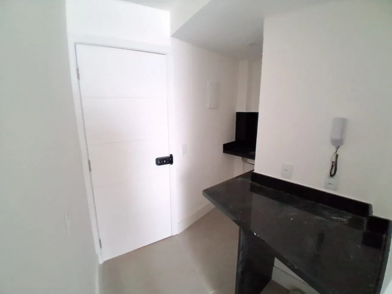 1-bedroom apartment on the 12th floor, no parking — photo 2