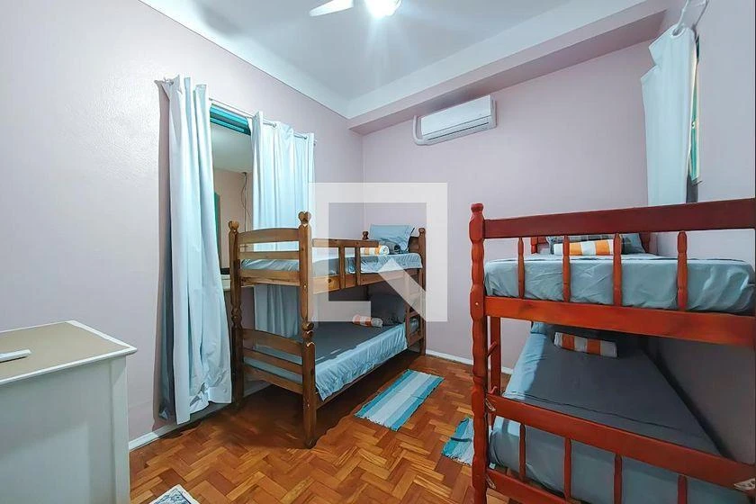 Мебльований будинок з 3 спальнями та 140 м²