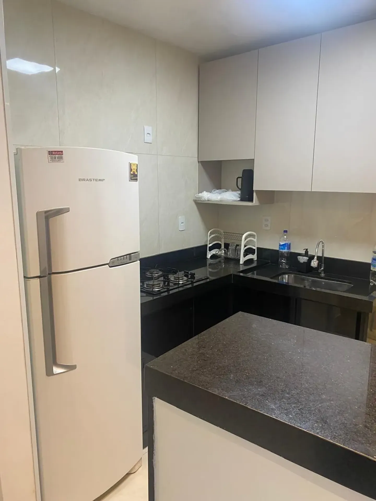 Departamento amueblado, 70 m², con espacio de home office