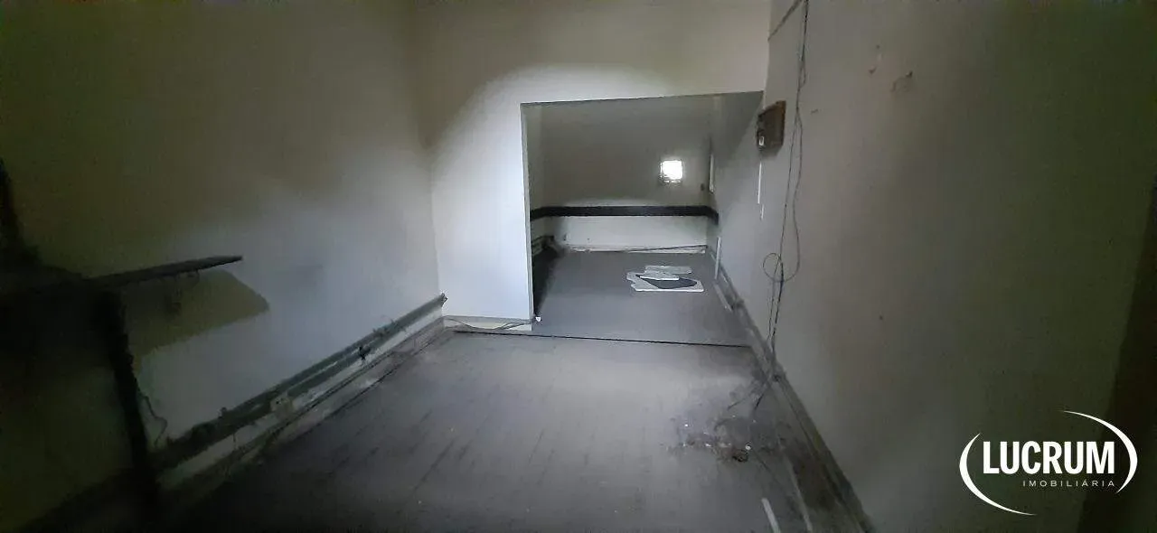 Жилой дом: 4 спальни и 2 ванные, парковки нет — photo 6