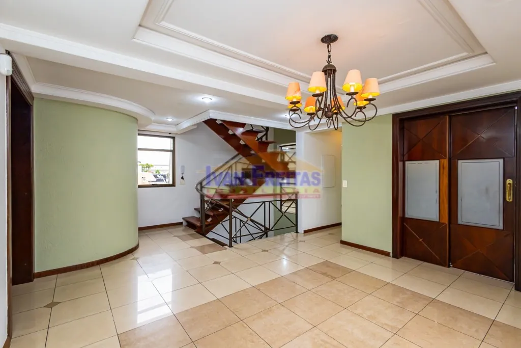 House with 5 bedrooms and balcony, plus 5 parking spots — photo 12