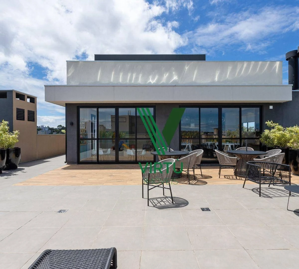 55 m² apartment with a private pool and a private BBQ — photo 32