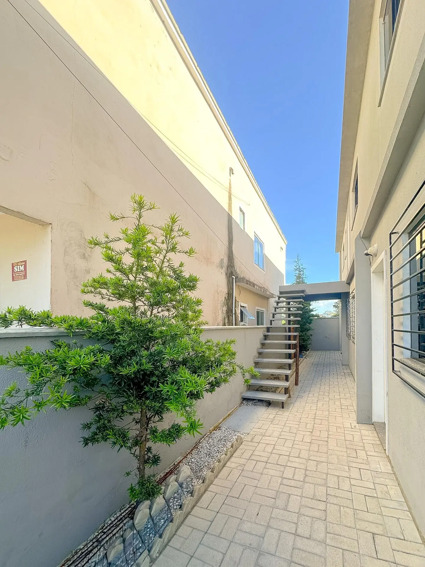 One-bedroom, 30 m² apartment in Florianópolis — photo 3