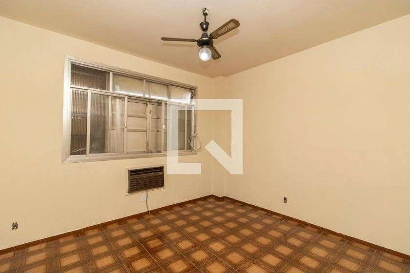 244 m² apartment with 4 bedrooms, balcony and terrace — photo 18