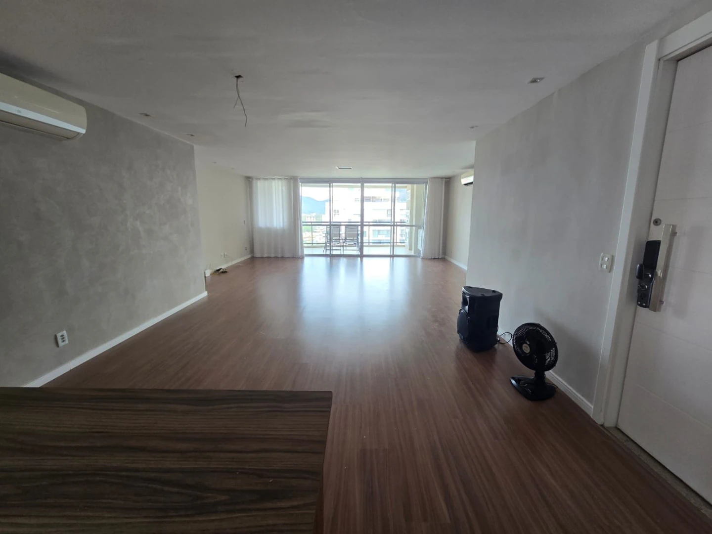 169 m² apartment with 4 en-suite rooms and private BBQ — photo 16