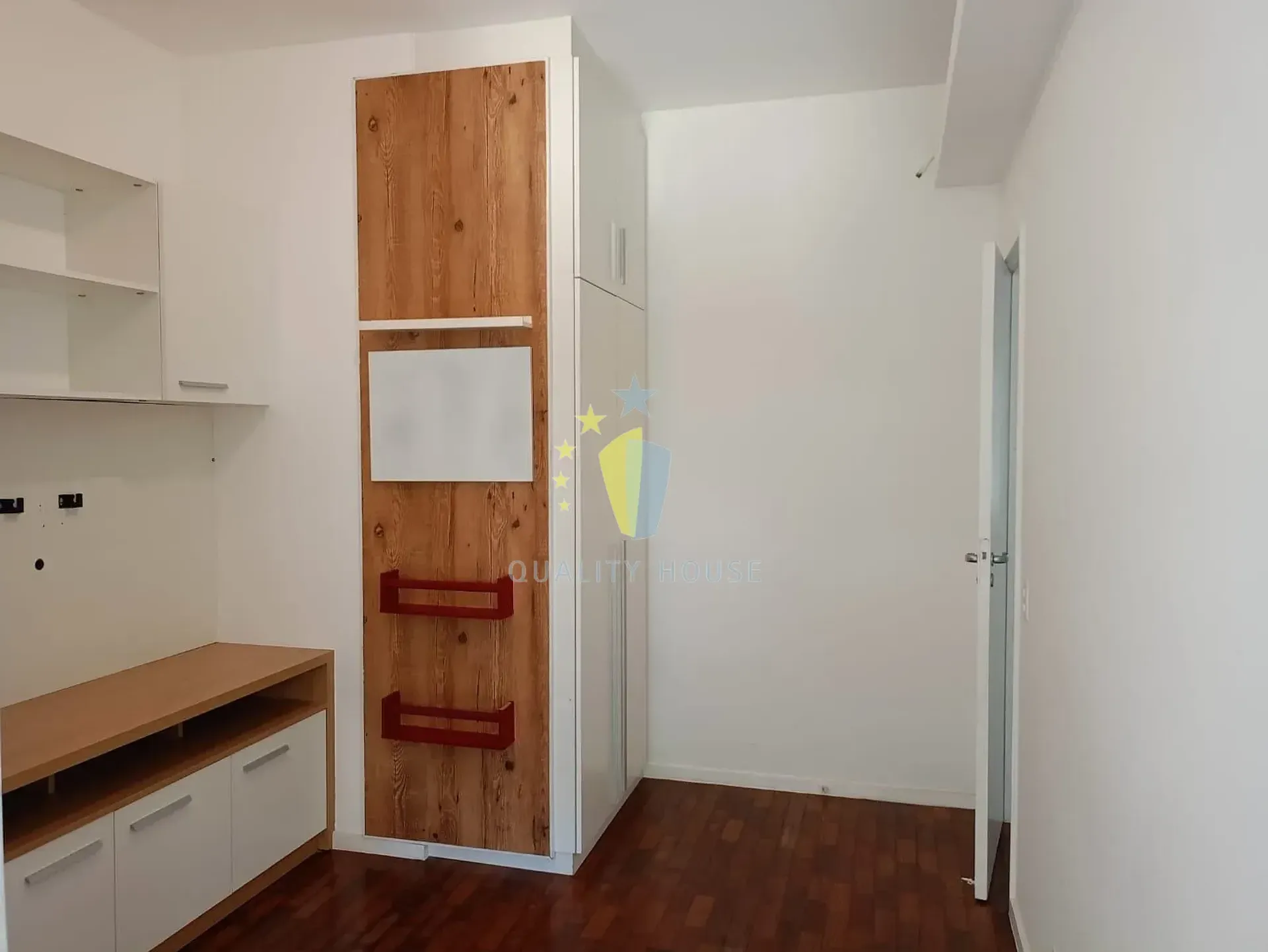 Water view in a 3-bedroom apartment, 110 m² — photo 26